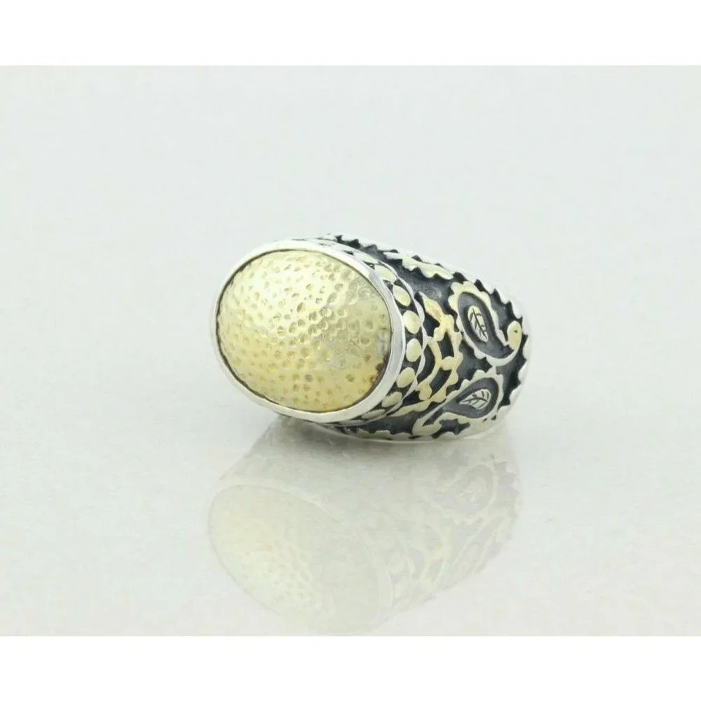 Sterling Silver Large Ring Gold Plated Center with Leaf Design Sides size 8 - Picture 6 of 9